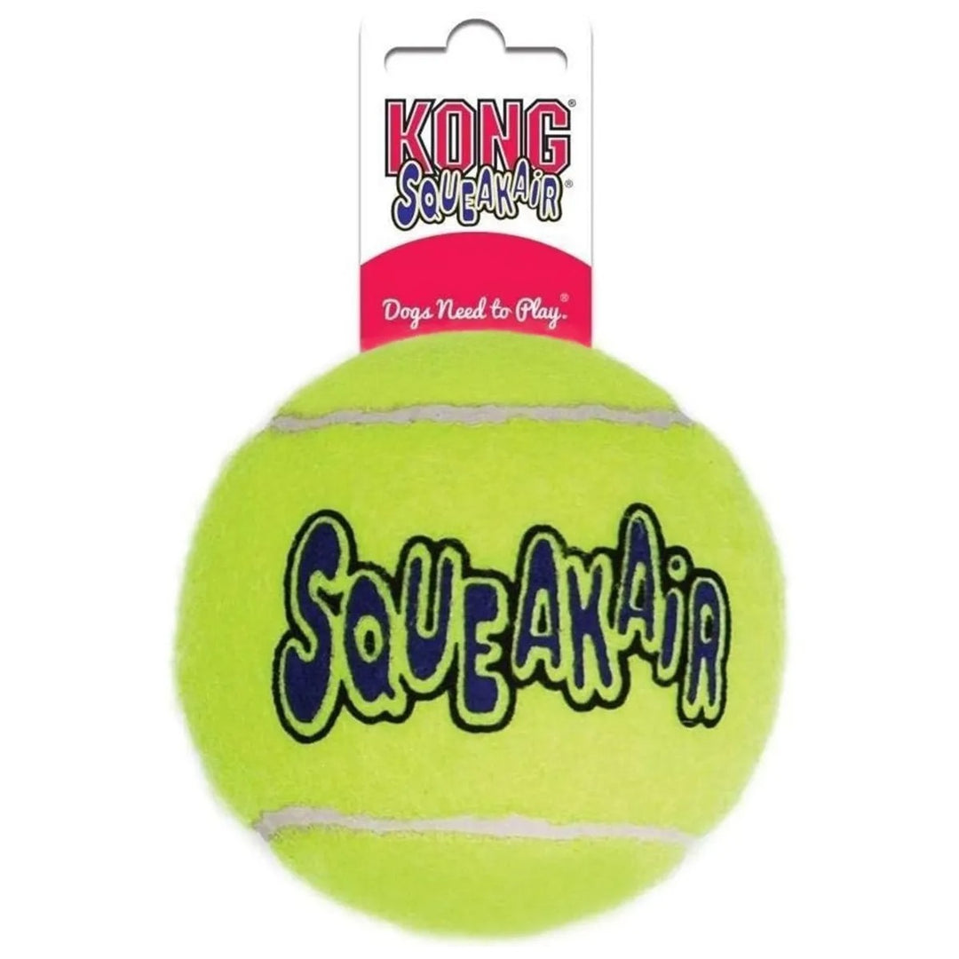 Juguete KONG SqueakAir que combina una pelota de tenis con un chirriador interno